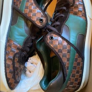 Louis Vuitton low top sneakers